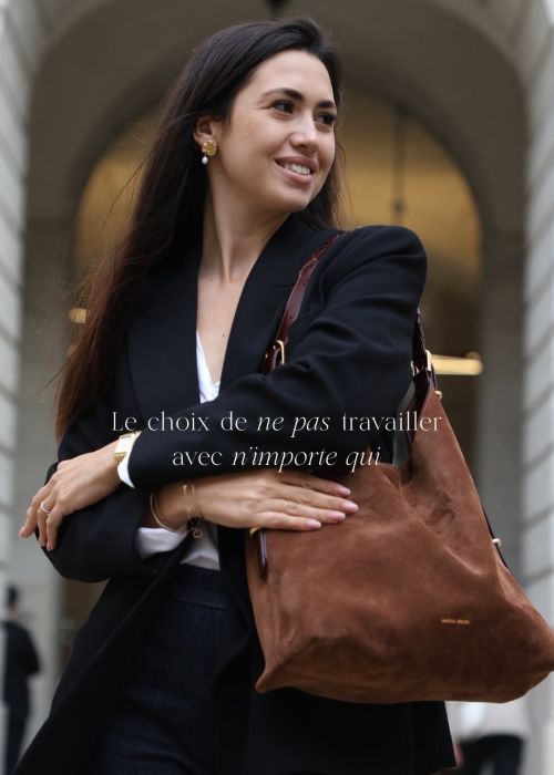 ig media video 18066421469617770 23d4d3e7 Votre agence de communication familiale & engagée Kezacréation Votre marque porte votre mission, votre histoire. Elle crée du lien. Pour attirer vos clients de cœur, elle doit être visible. Mais pas à n’importe quel prix. Être reconnue, oui. Mais le branding sans âme, non merci. Chez KezaCréation, nous plantons les graines d’une identité durable pour les marques ambitieuses. Celles qu’on reconnaît. Celles qu’on ressent.